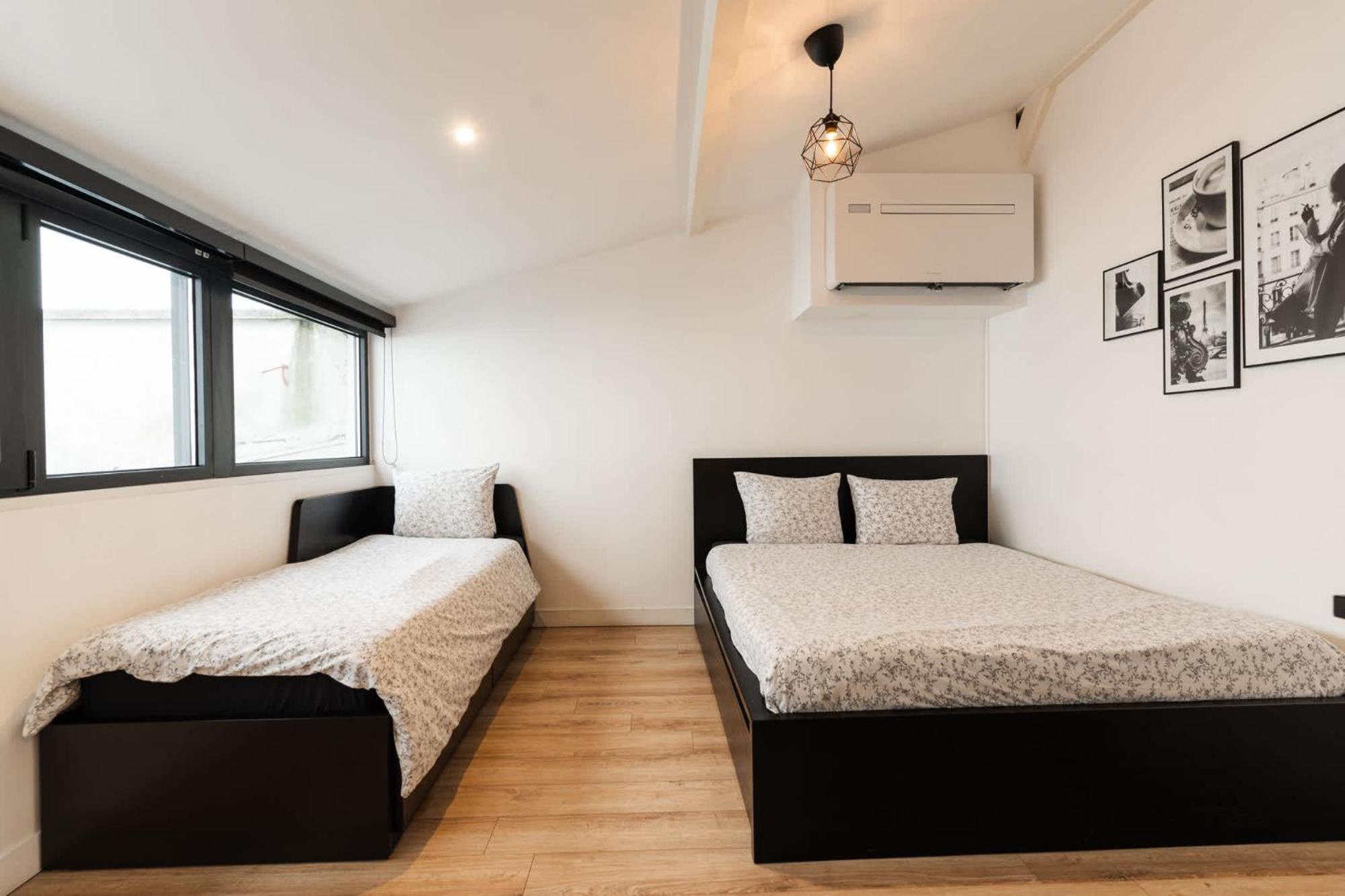 Loft House 3 Bedroom Bastille, Marais Ac By Lcc Agency * Parijs