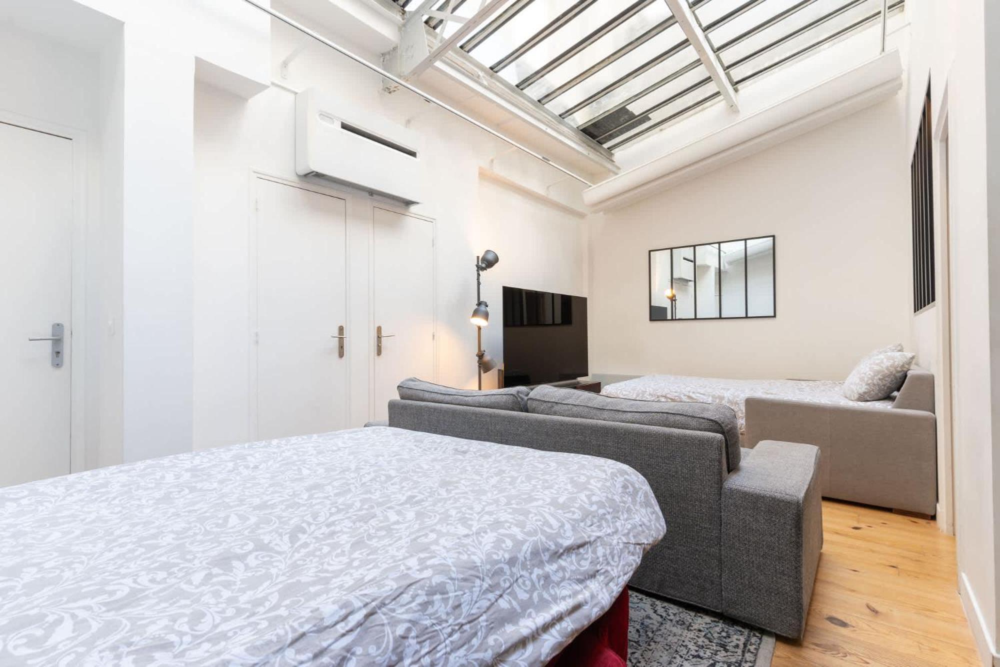 Loft House 3 Bedroom Bastille, Marais Ac By Lcc Agency * Parijs